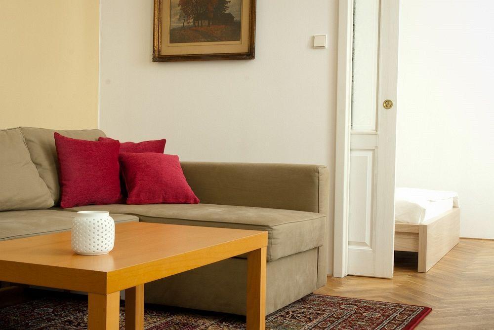 Abc Suites Apartahotel