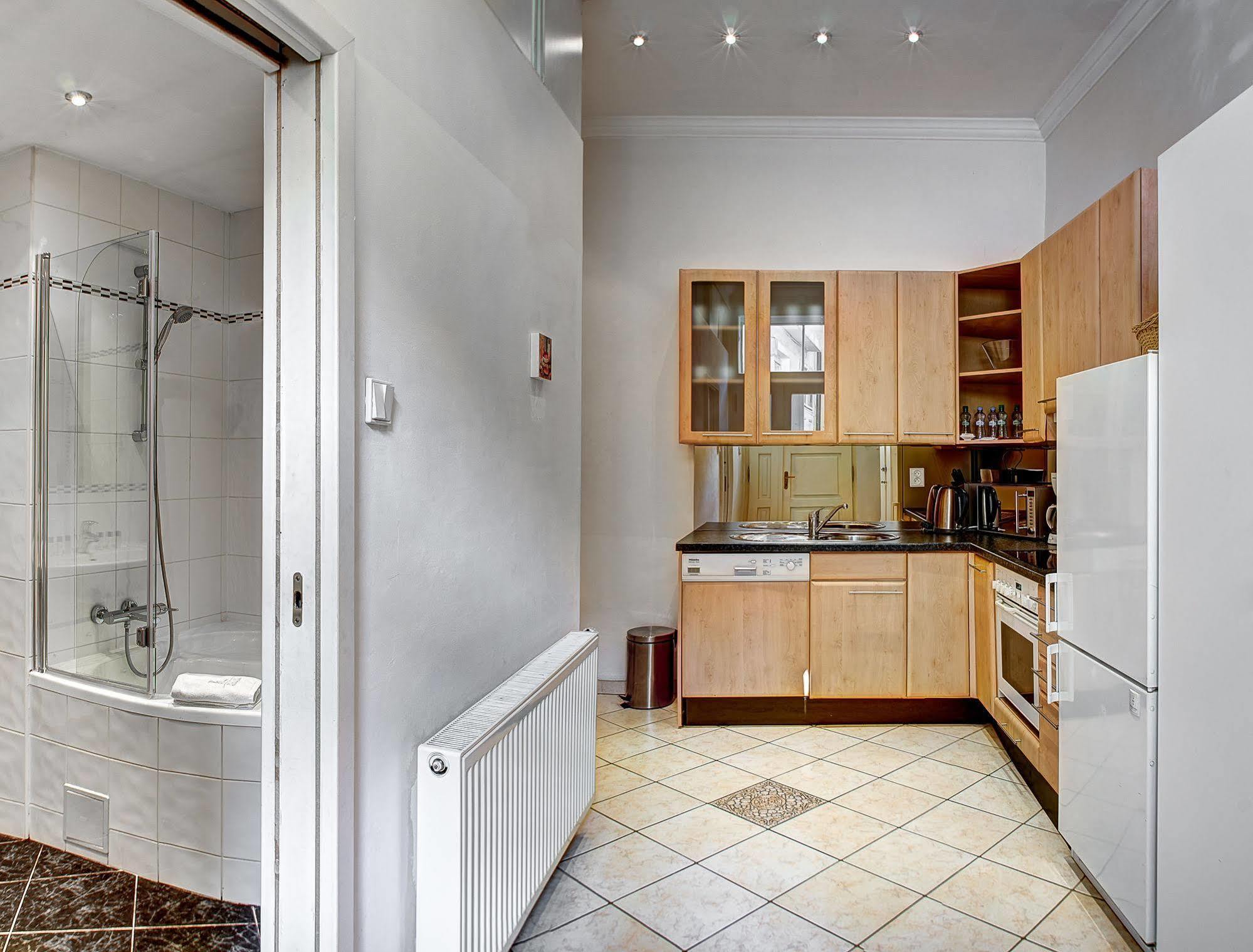 Abc Suites Apartahotel